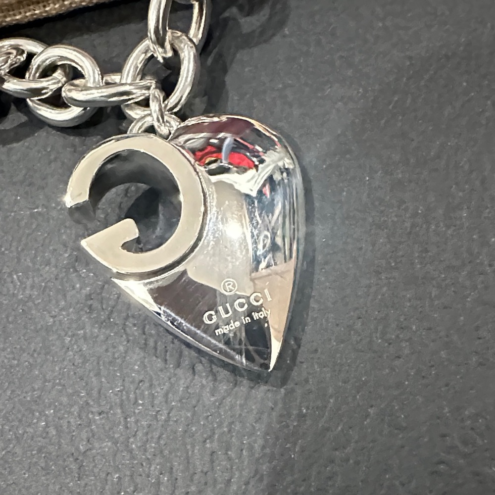 Gucci Sterling Silver Charlotte G Heart Chain Heart Chain Bracelet NIB - Picture 6 of 9